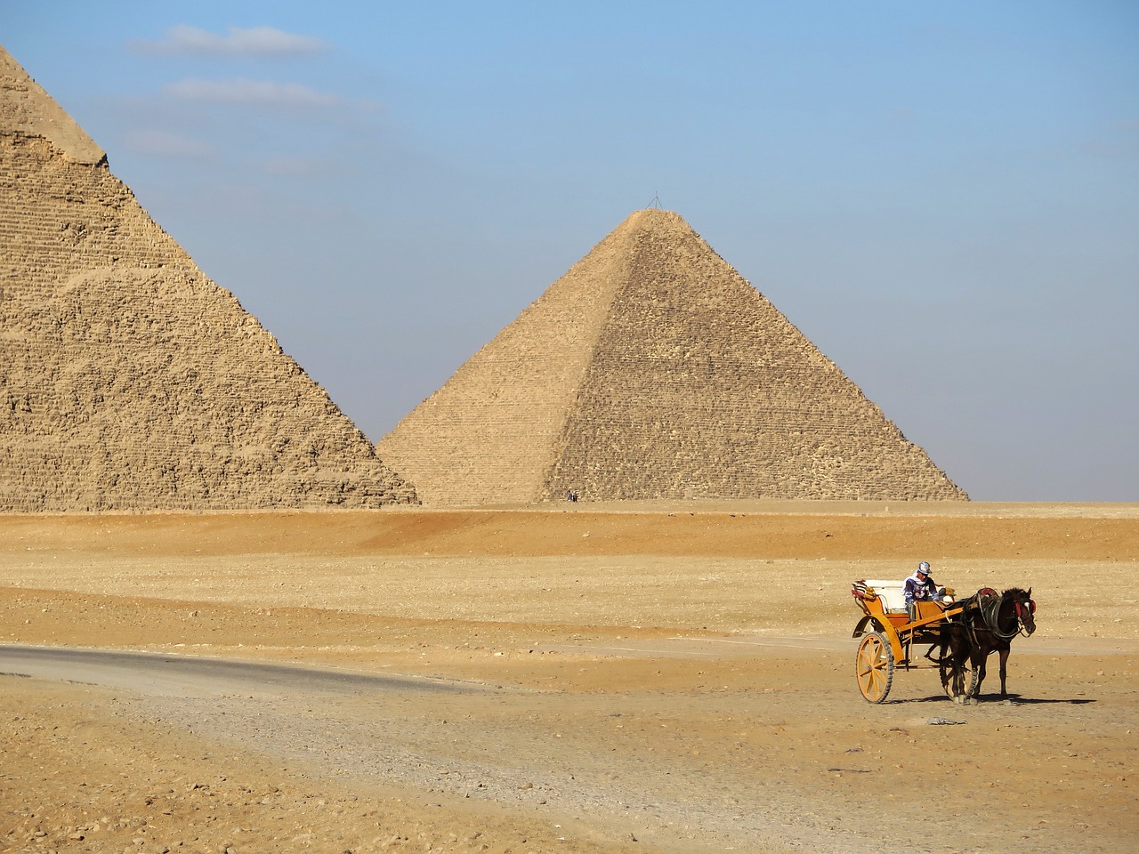 pyramid desert camel free photo