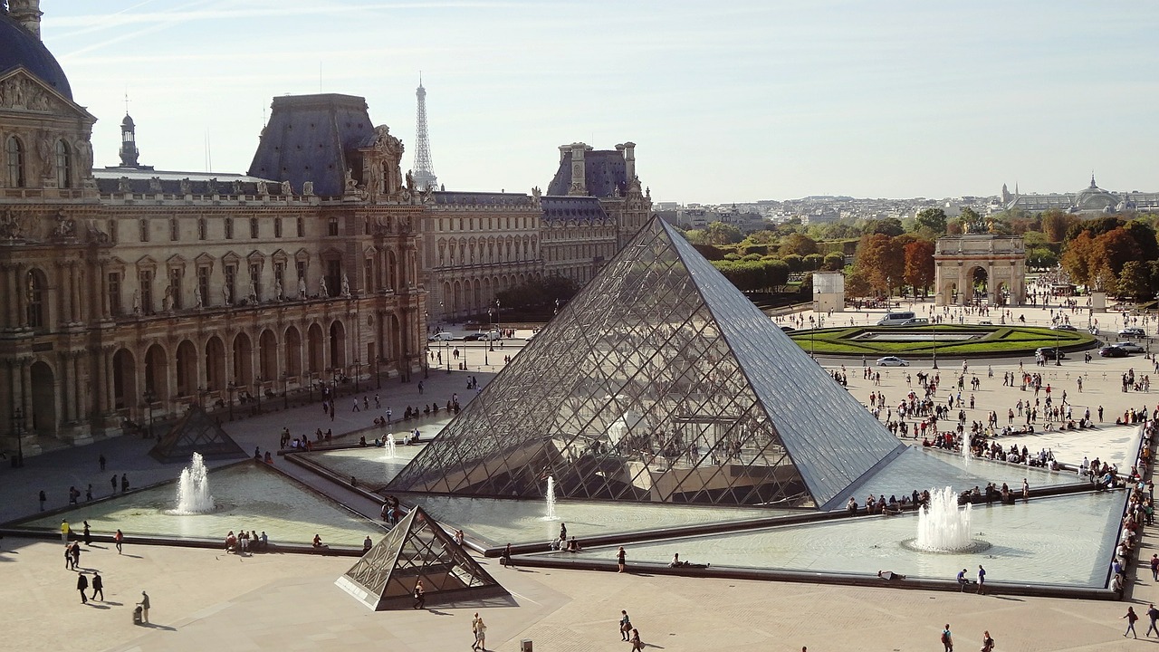 pyramid louvre paris free photo