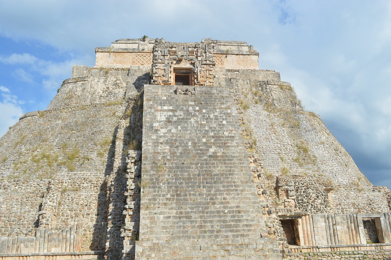 pyramid mexico maya free photo