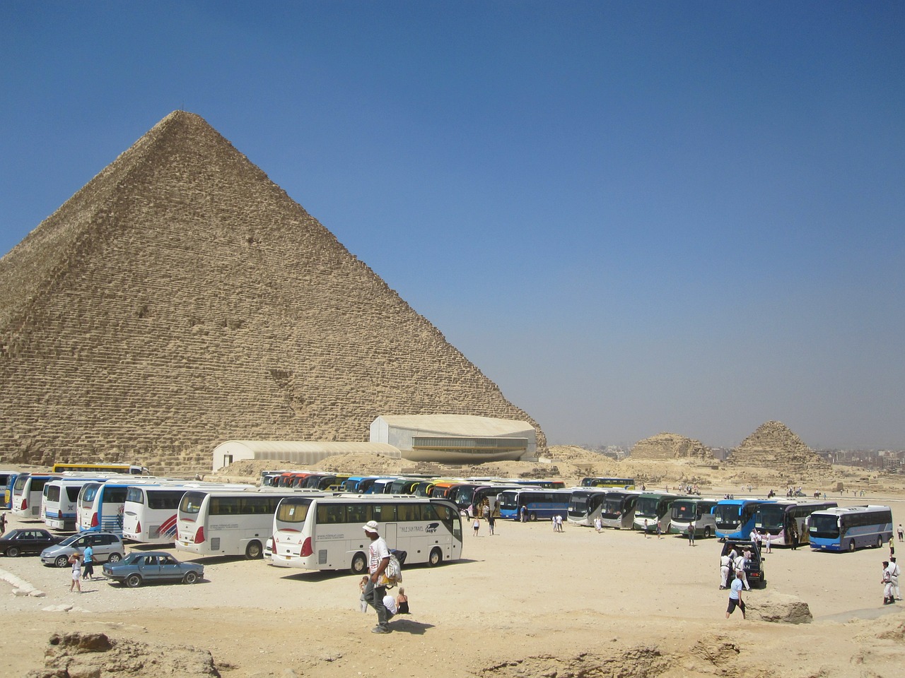 pyramid egypt desert free photo