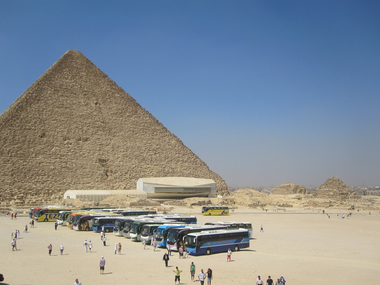 pyramid egypt desert free photo