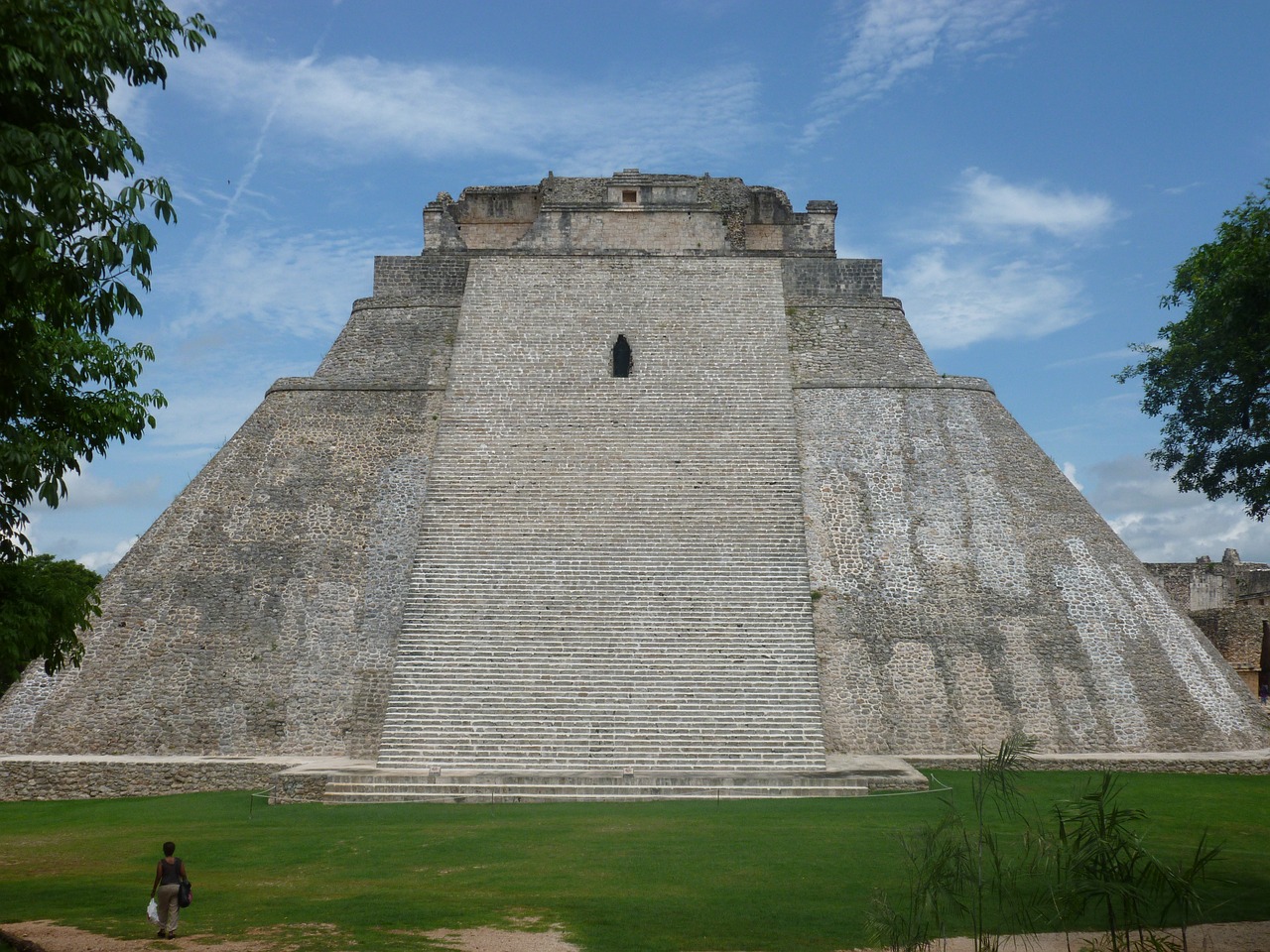 pyramid mexico mayan pyramid free photo