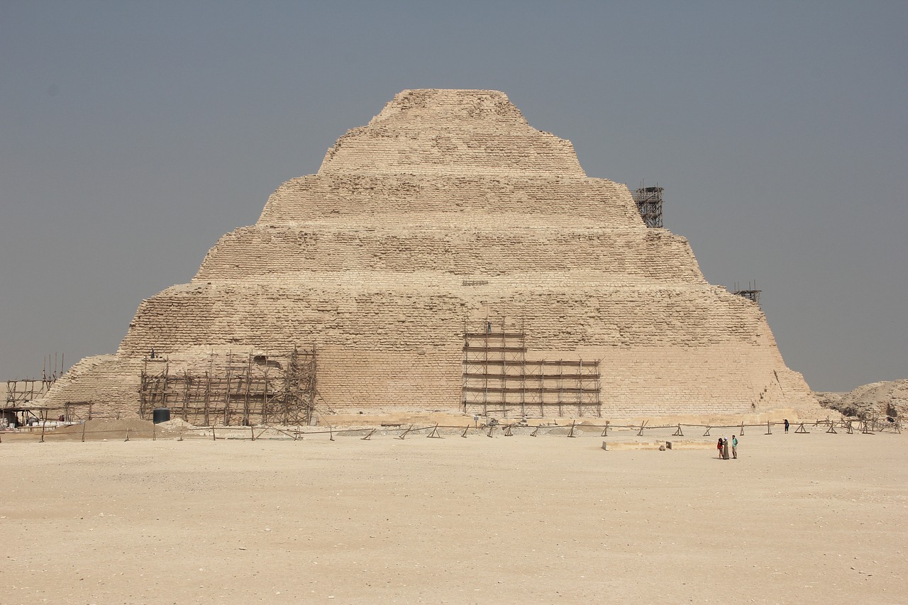 pyramids  egypt  pyramid free photo