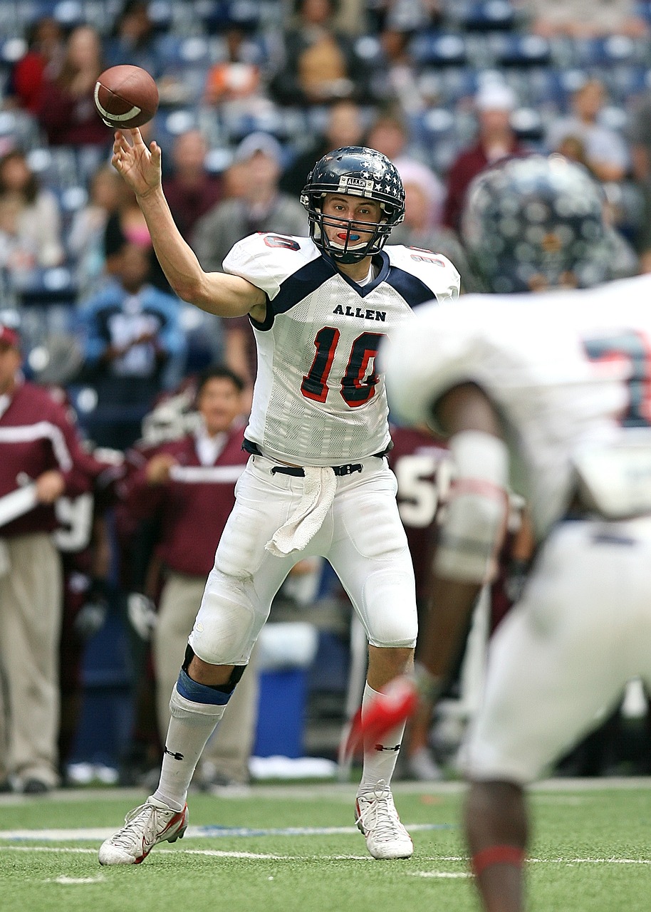 quarterback american football passing free photo