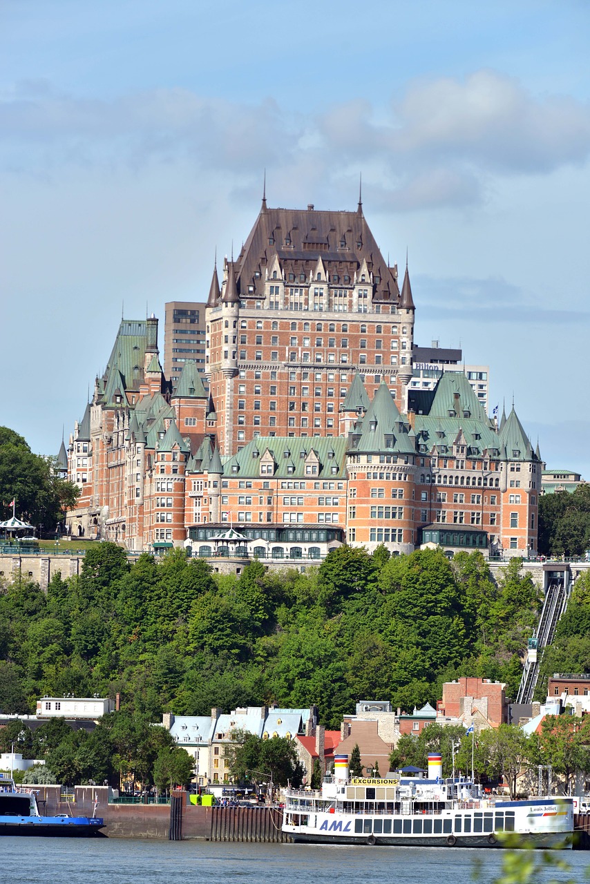 québec castle boat free photo