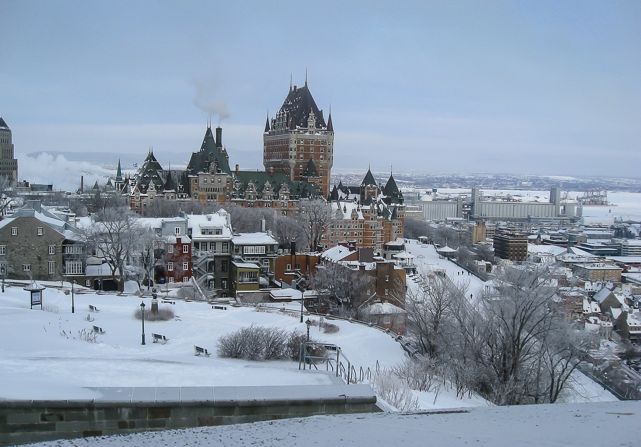 québec château frontenac old town free photo