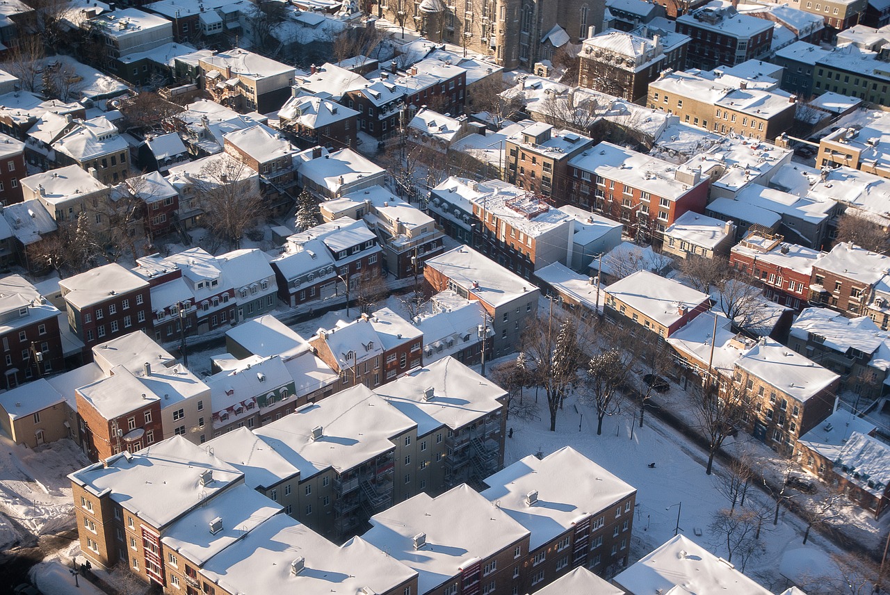 québec buildings winter free photo