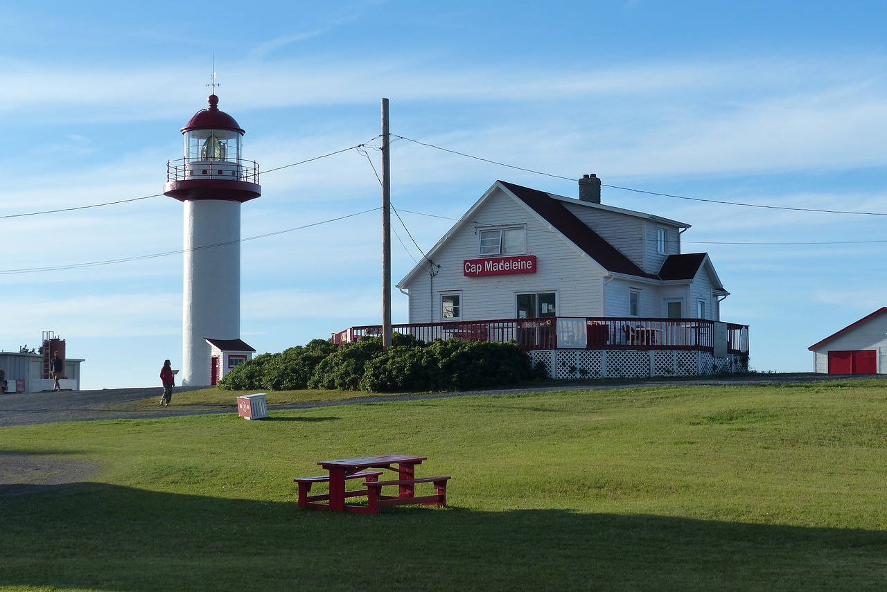 quebec  gaspesie  lighthouse free photo