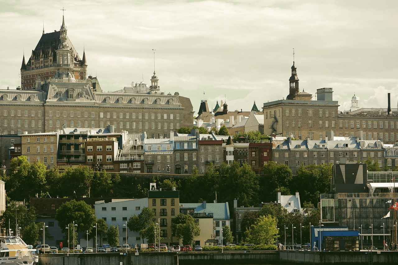 quebec town city free photo