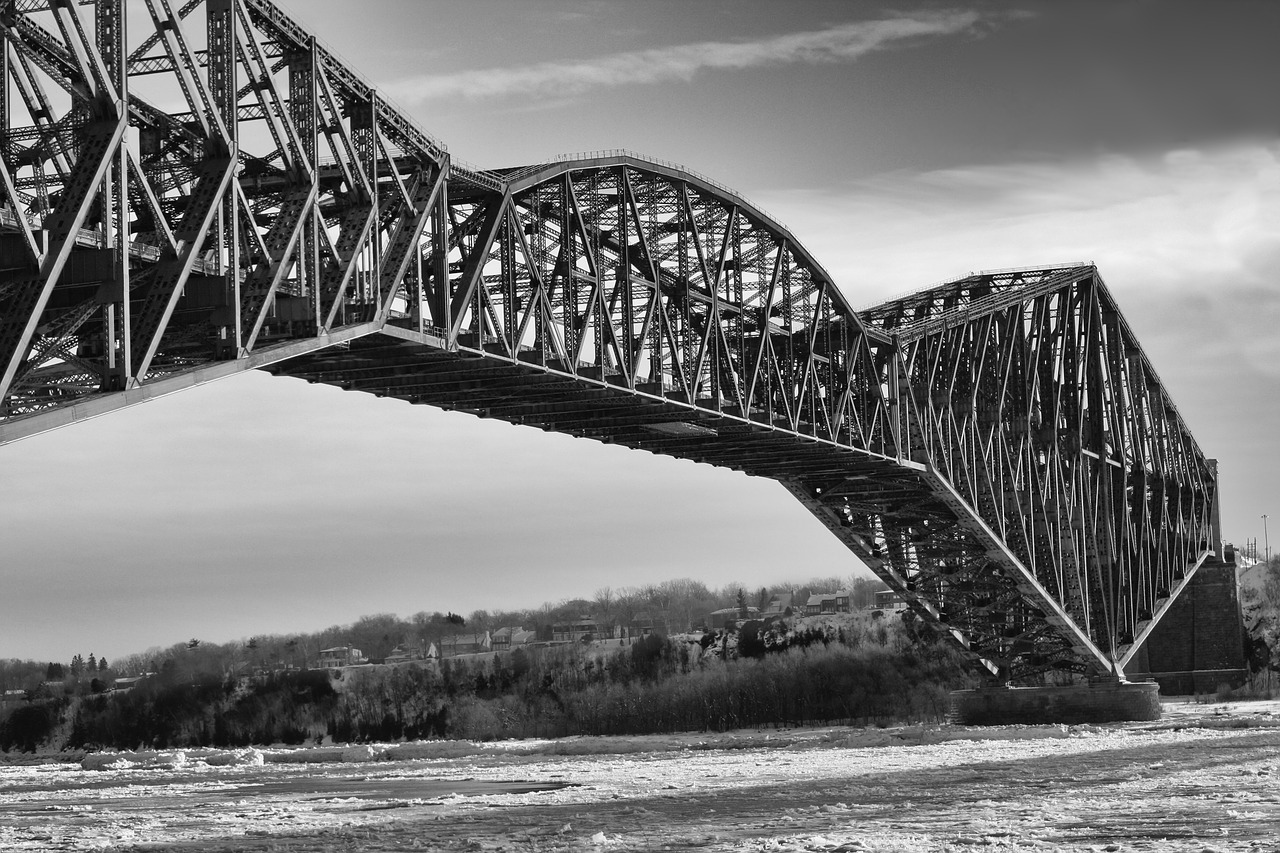 quebec bridge saint-laurent free photo