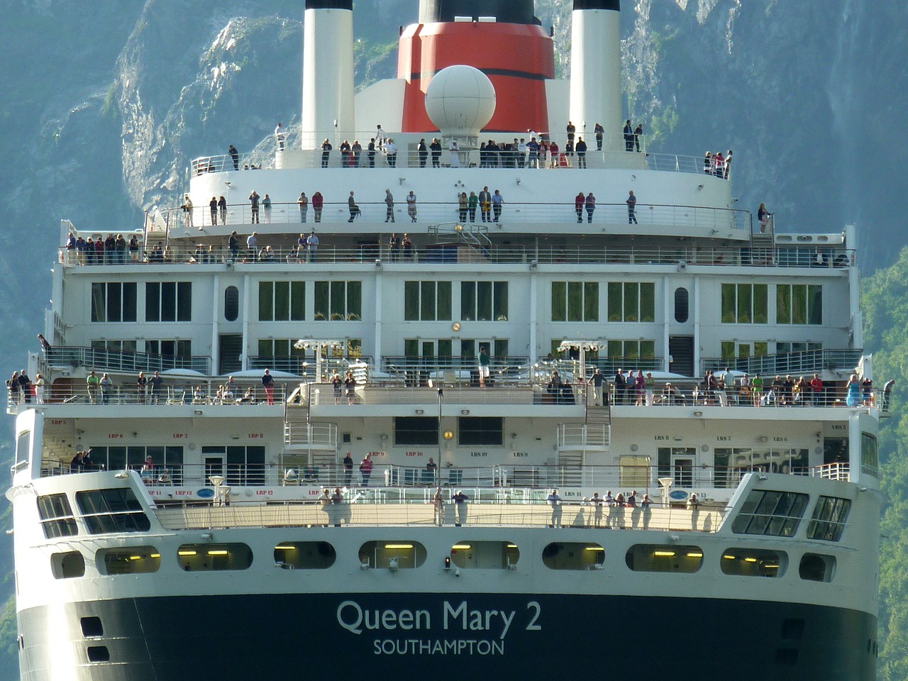 queen mary ii cruise ship ship free photo