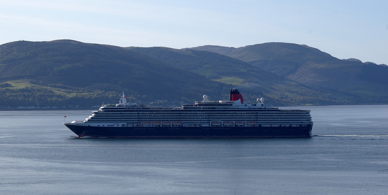 queen victoria  cruise  ship free photo