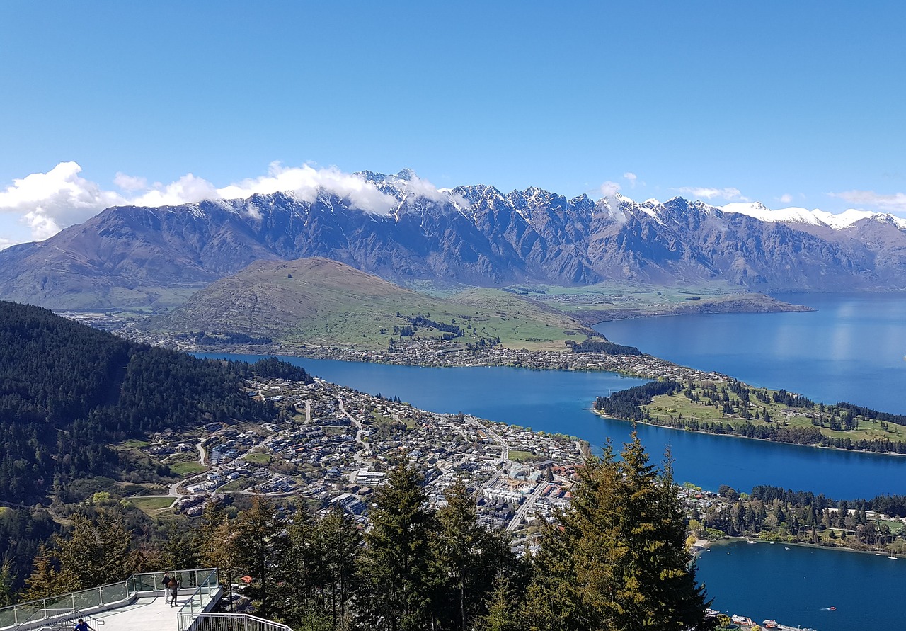 queenstown  lakes  water free photo