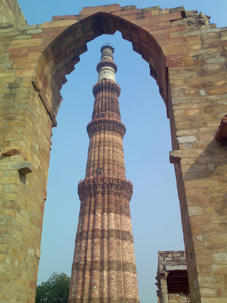 qutub minar india minaret free photo