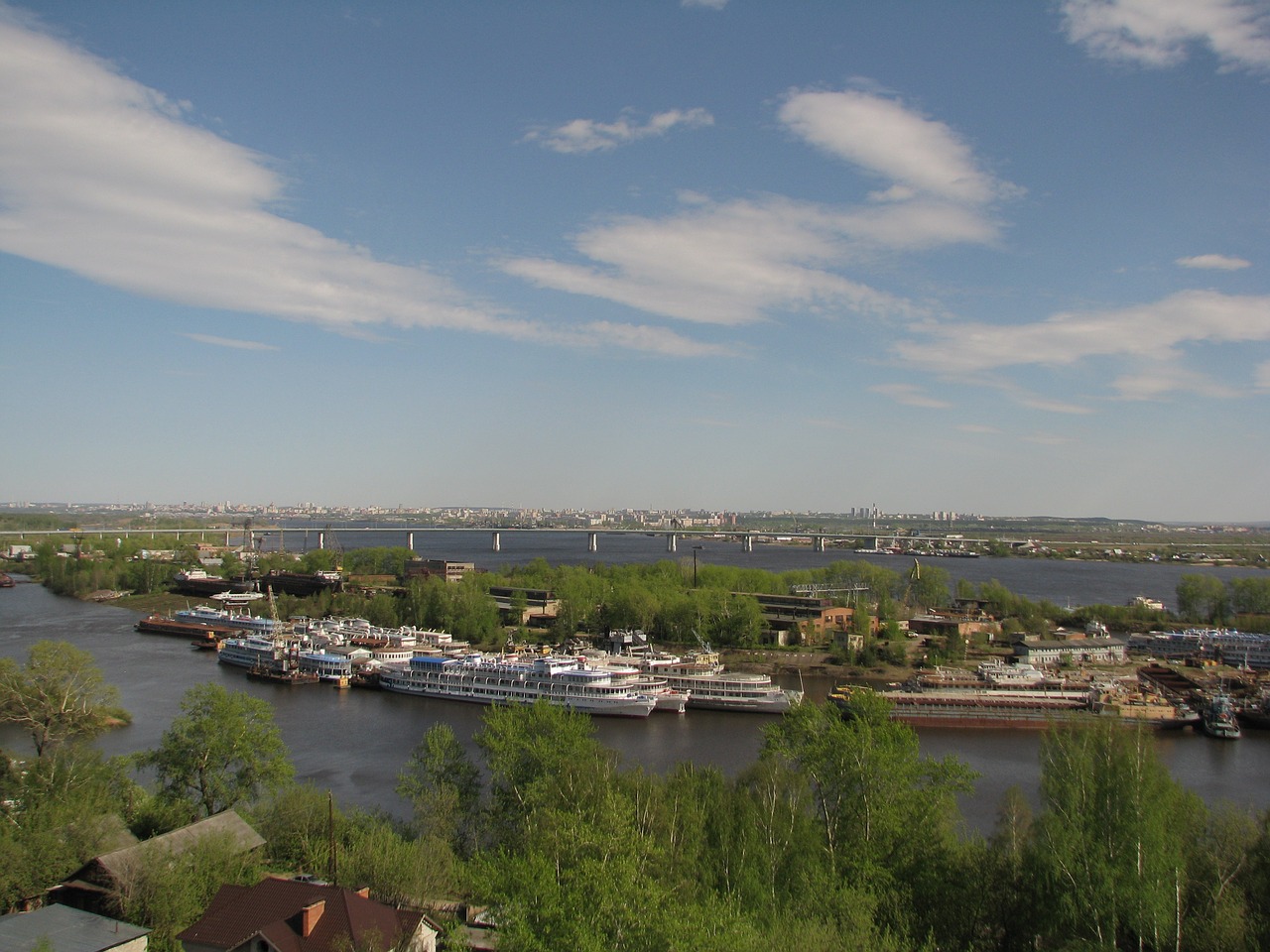 r kama krasavinsky bridge free photo