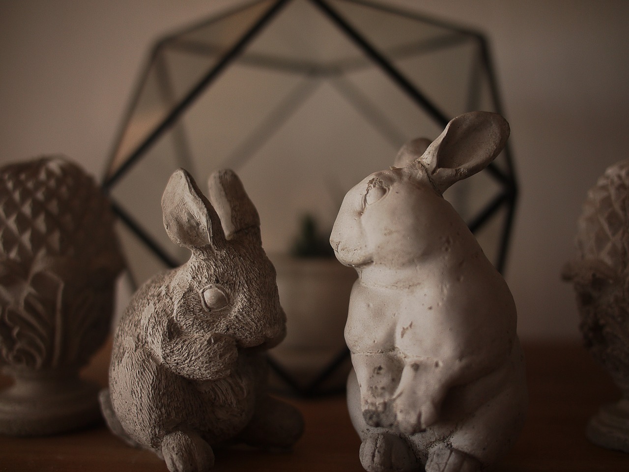 rabbit of home decor statue free photo