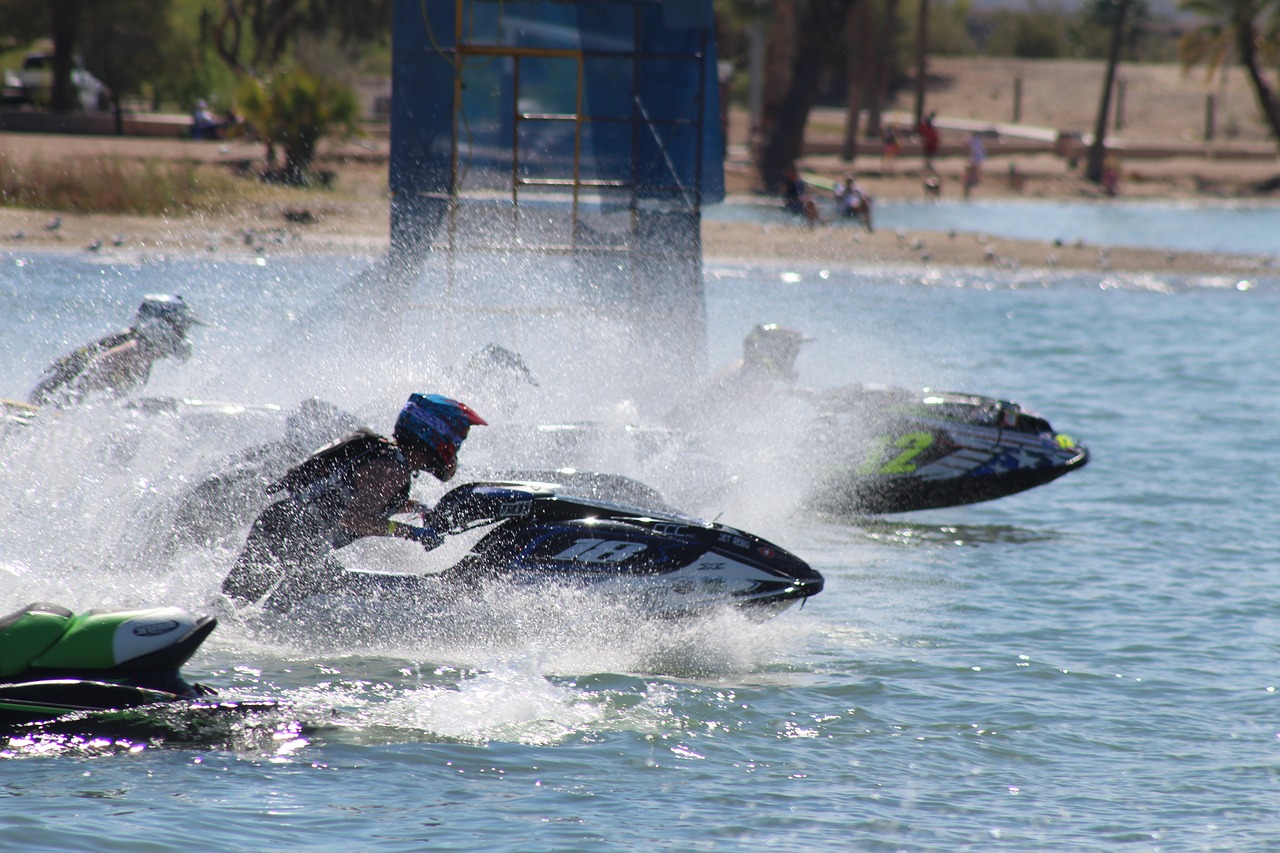 race  water  competition free photo