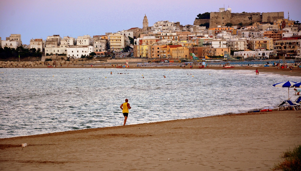 race  vieste  beach free photo