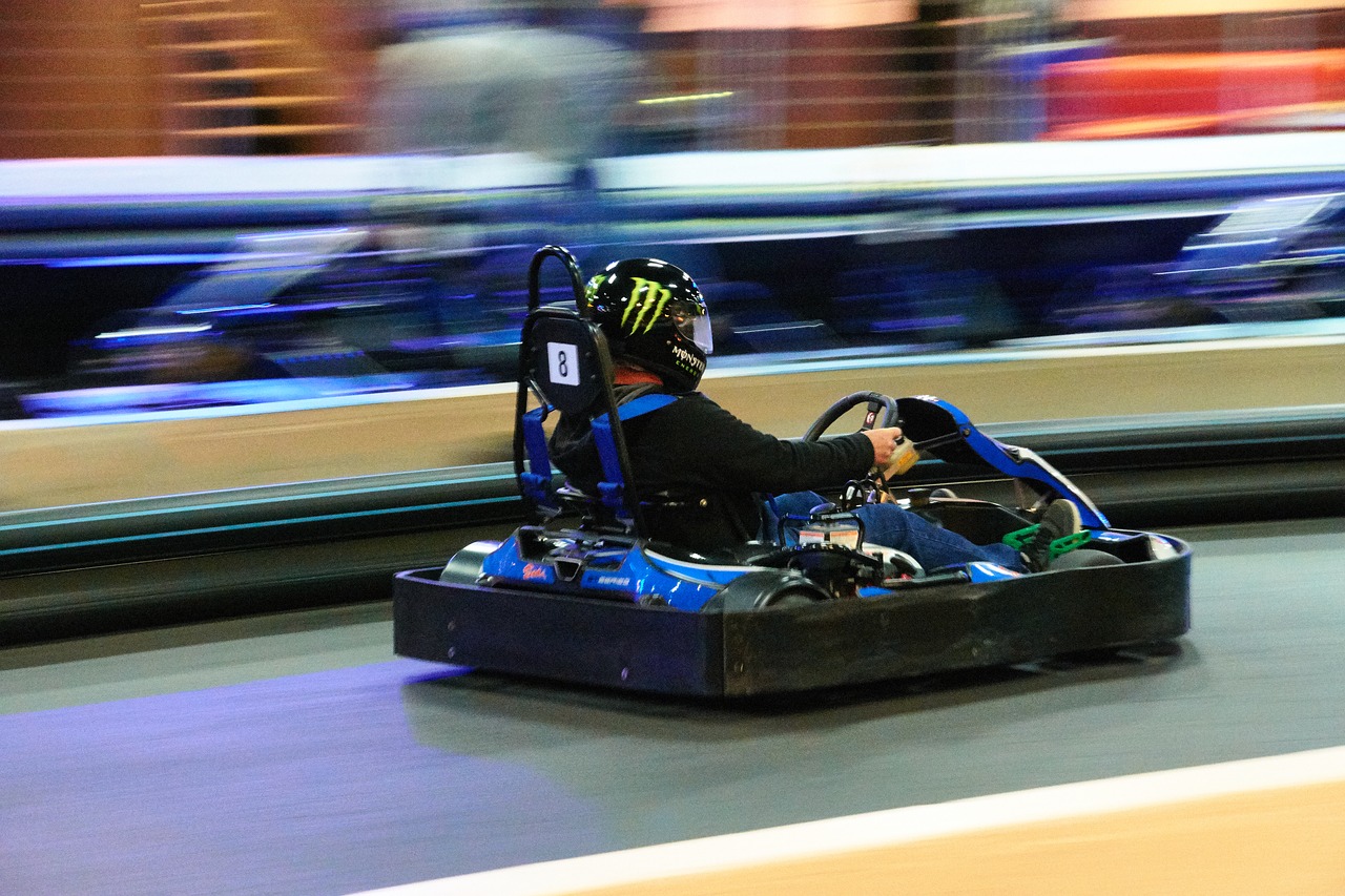 racing indoor go-kart free photo