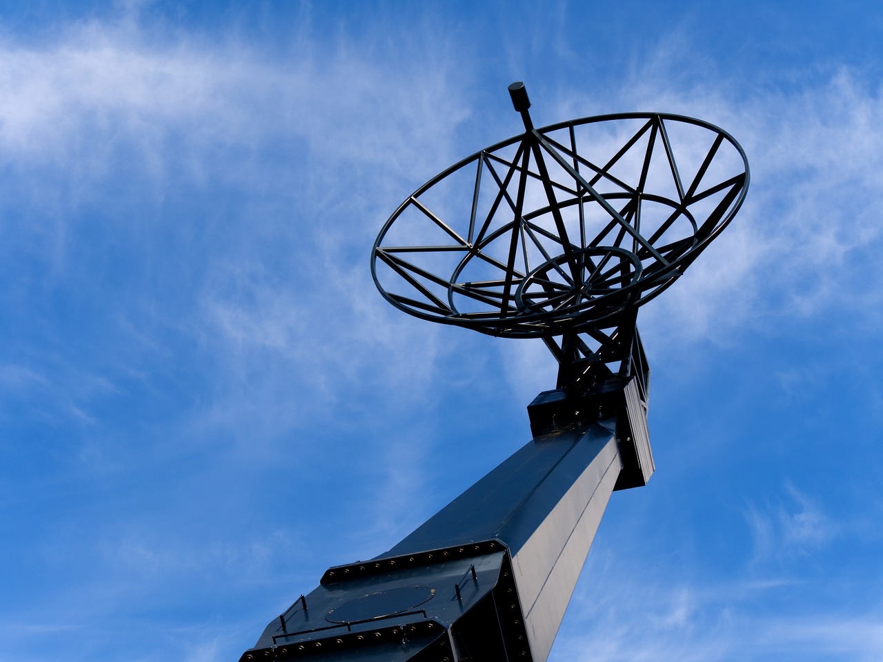 radar satellite watch tv free photo