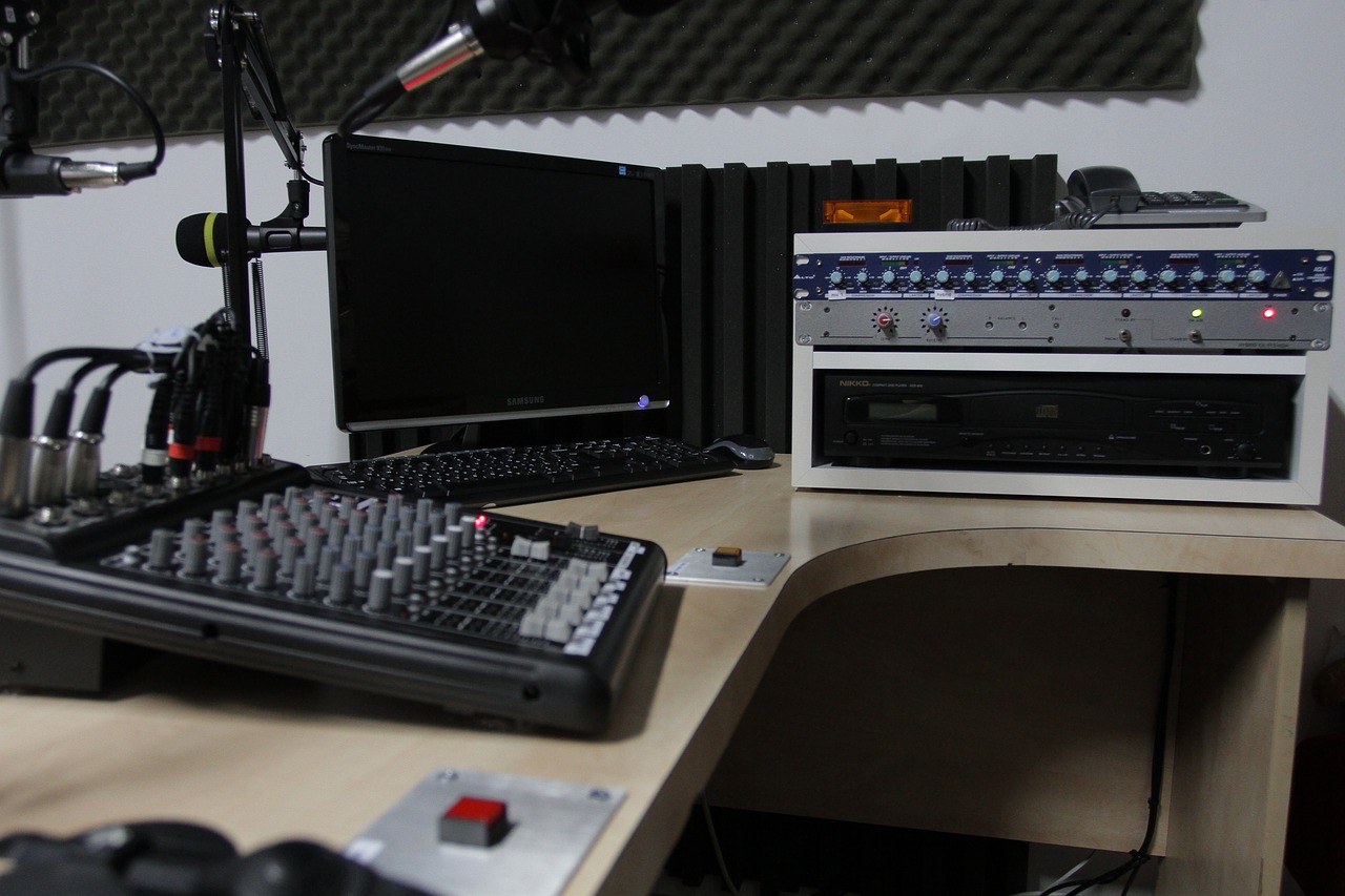 radio studio sound free photo