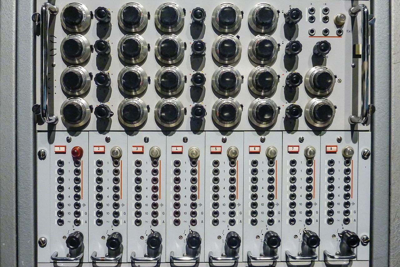 radio control panel analog free photo