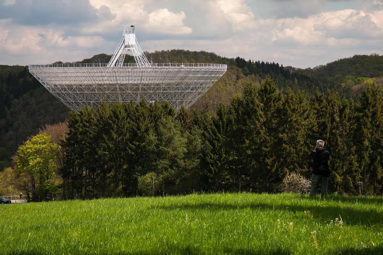 radio telescope effelsberg photographer free photo