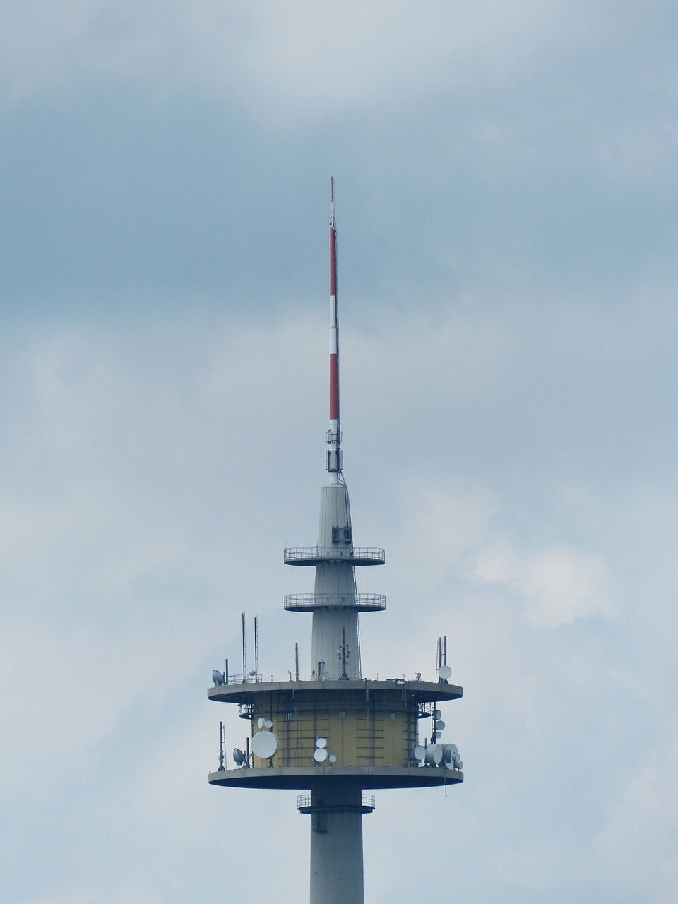 radio tower transmission tower send platform free photo