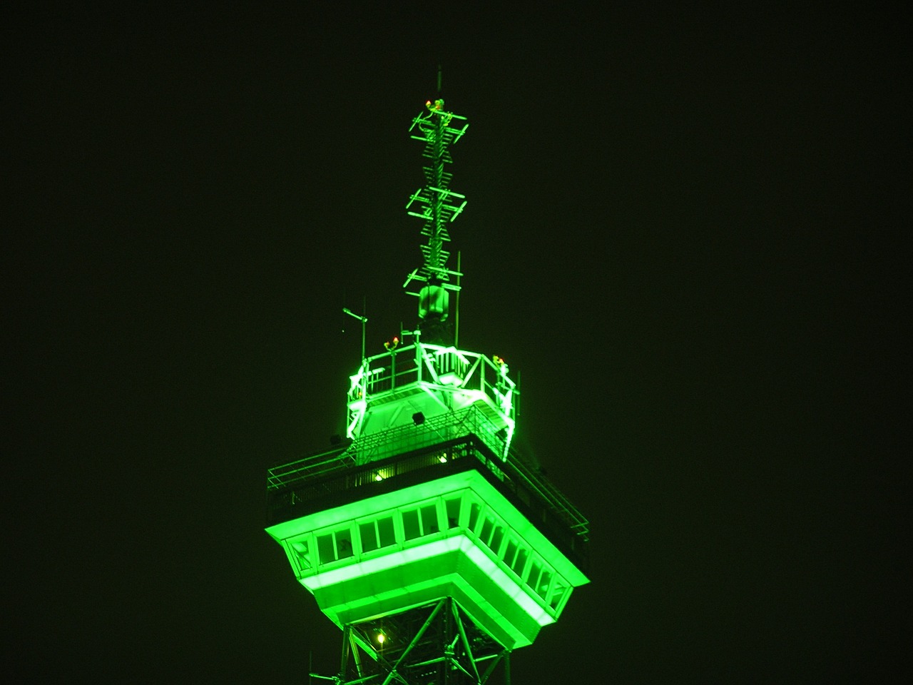radio tower great spire free photo