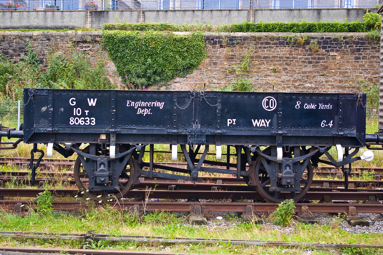 rail train wagon free photo