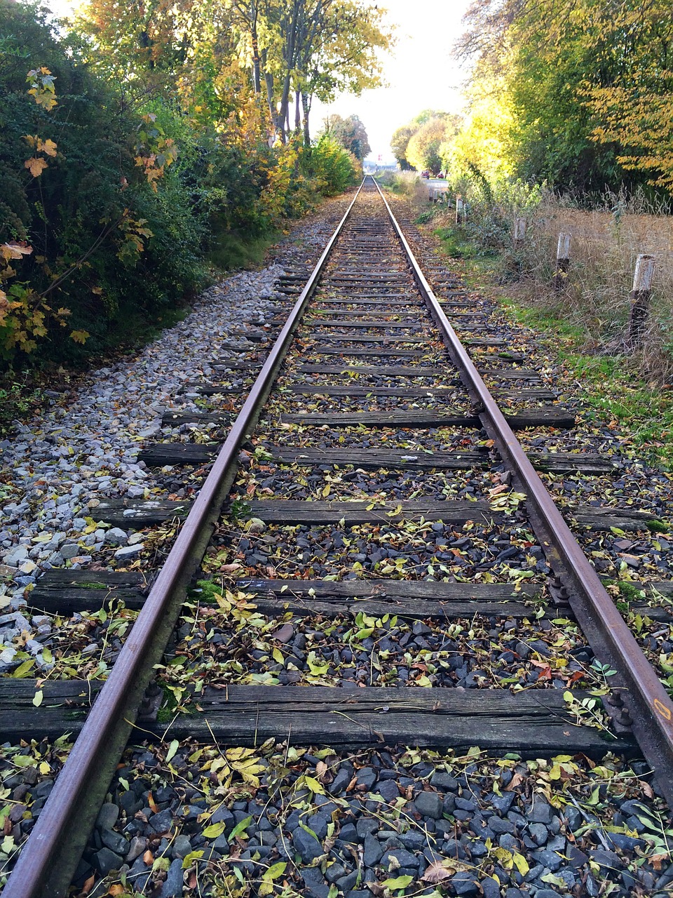 rail straight pave free photo
