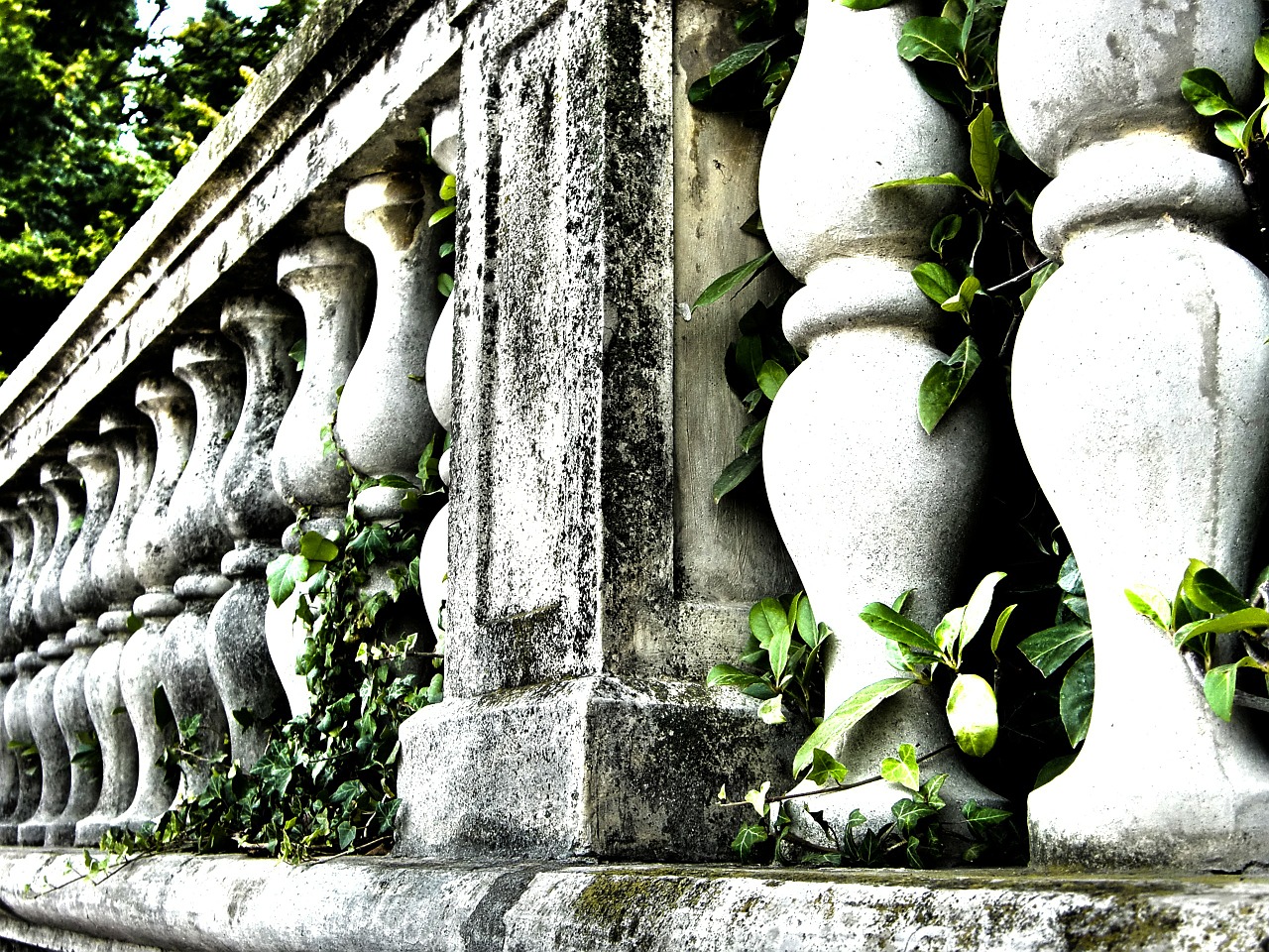 railing stone old parapet free photo