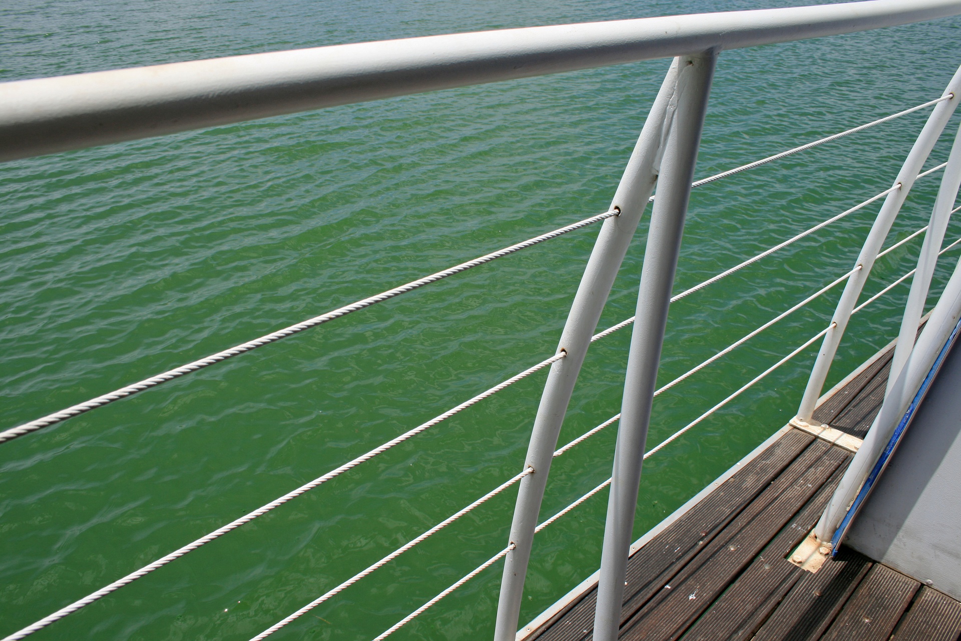 railing protection vertical free photo