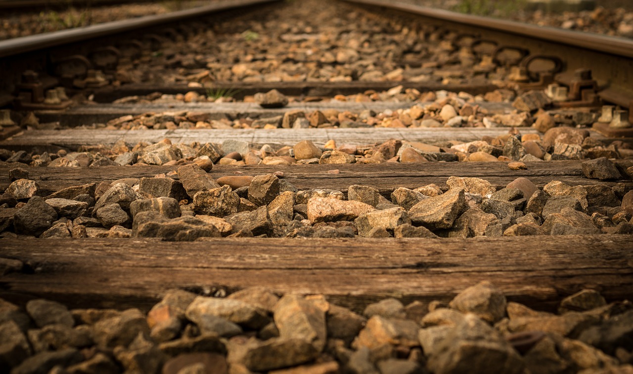 railroad railroad tracks track free photo