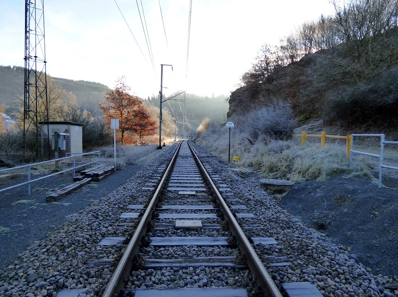 railroad freezing lellingen free photo