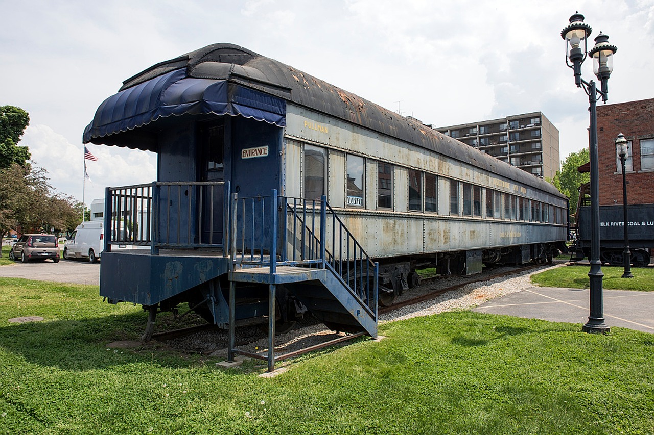 railroad observation car old free photo