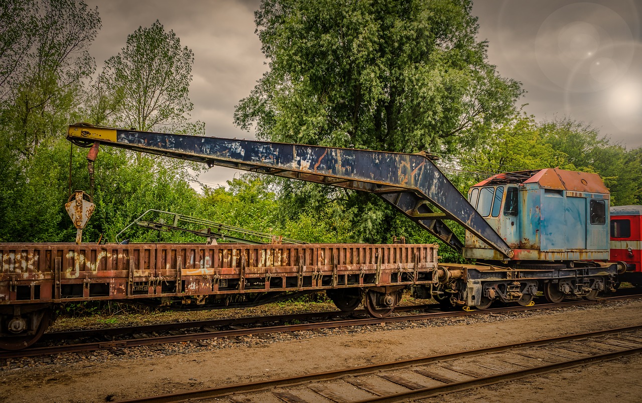 railroad crane  truck mounted crane  iron free photo