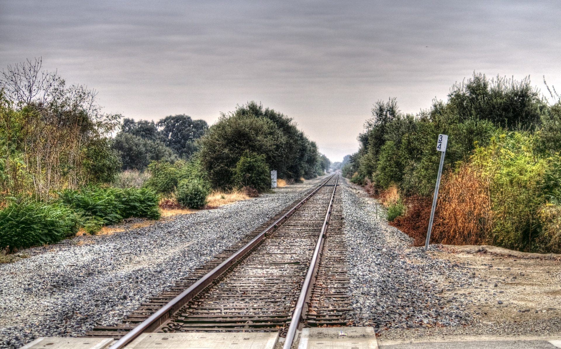 railroad railroad tracks tracks free photo