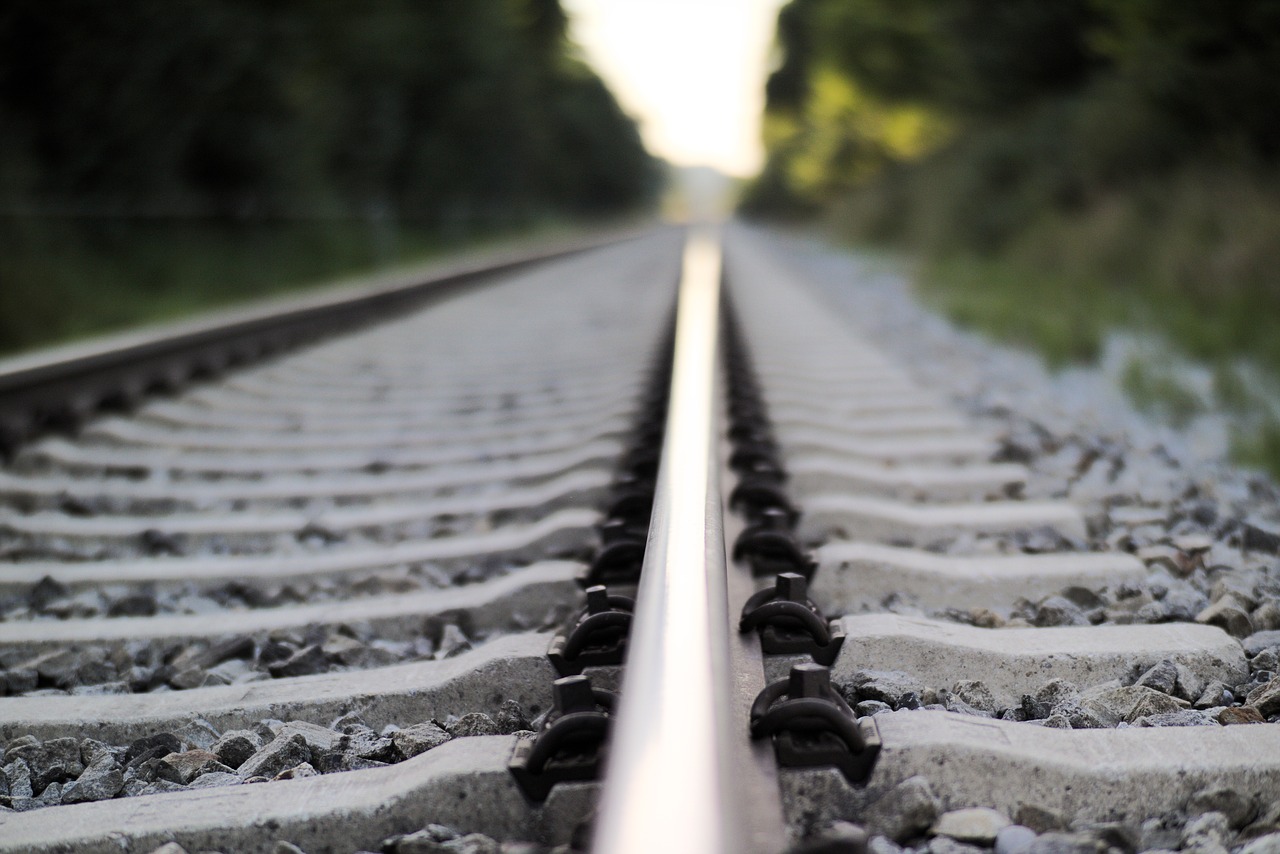 railroad tracks gleise travel free photo