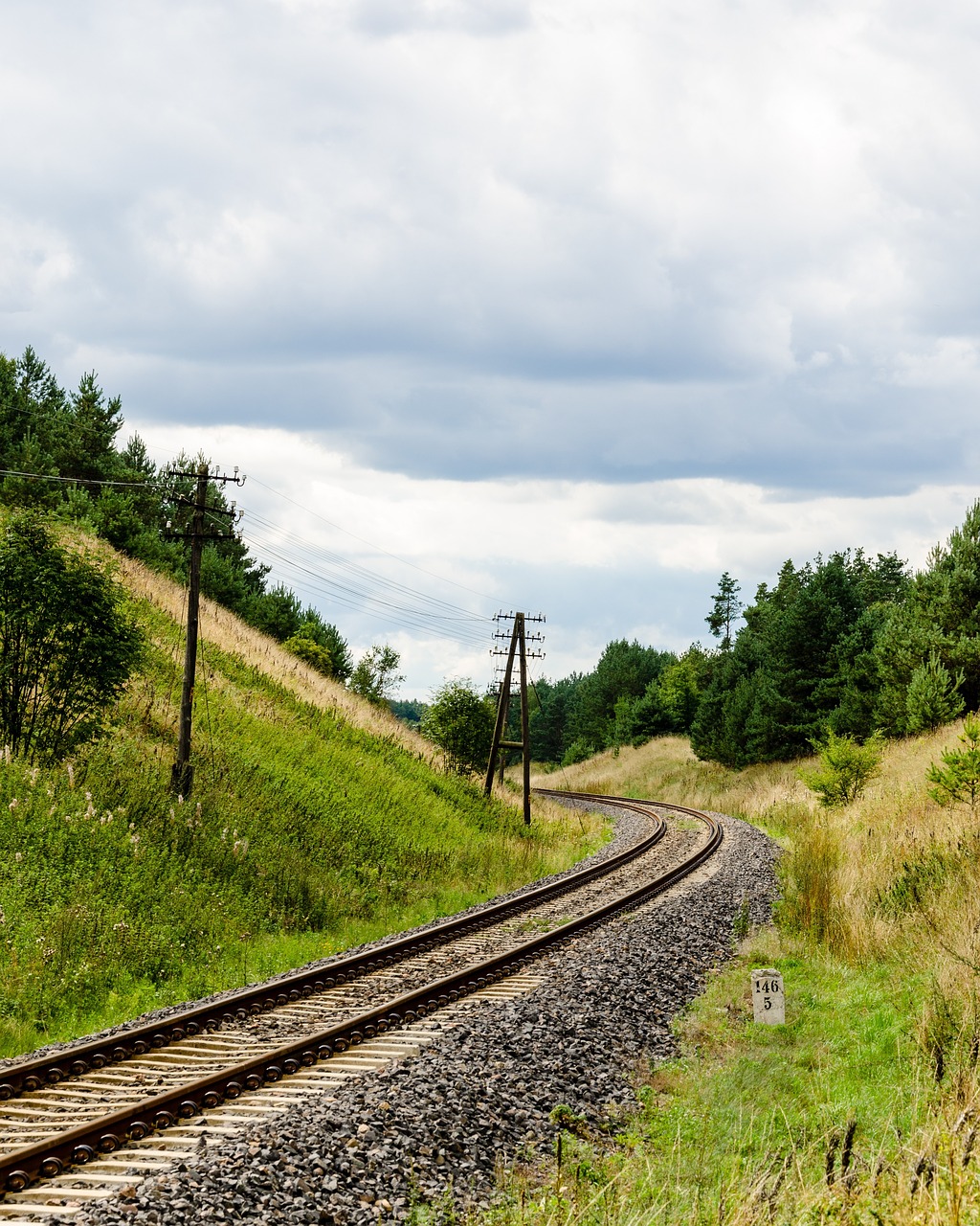 rails  railway  railroad free photo