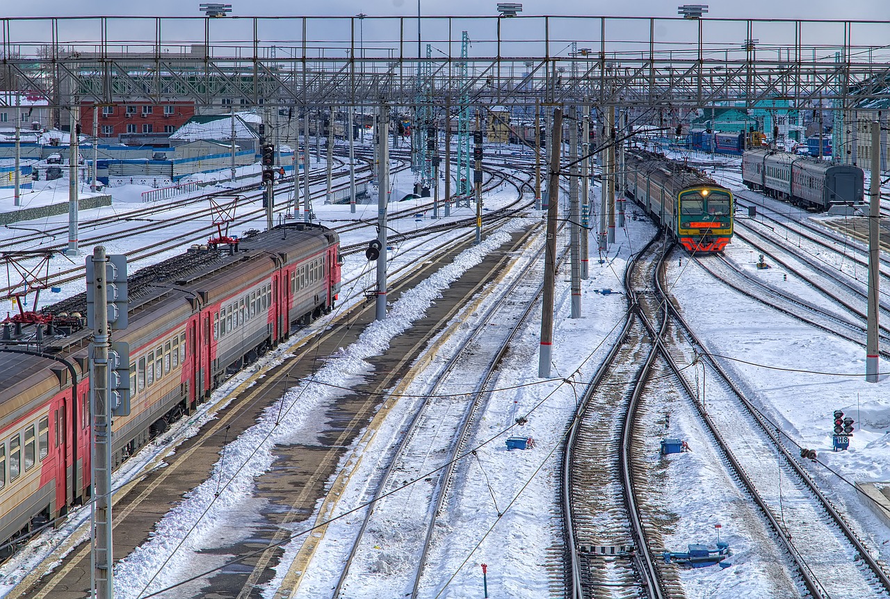 railway winter train free photo