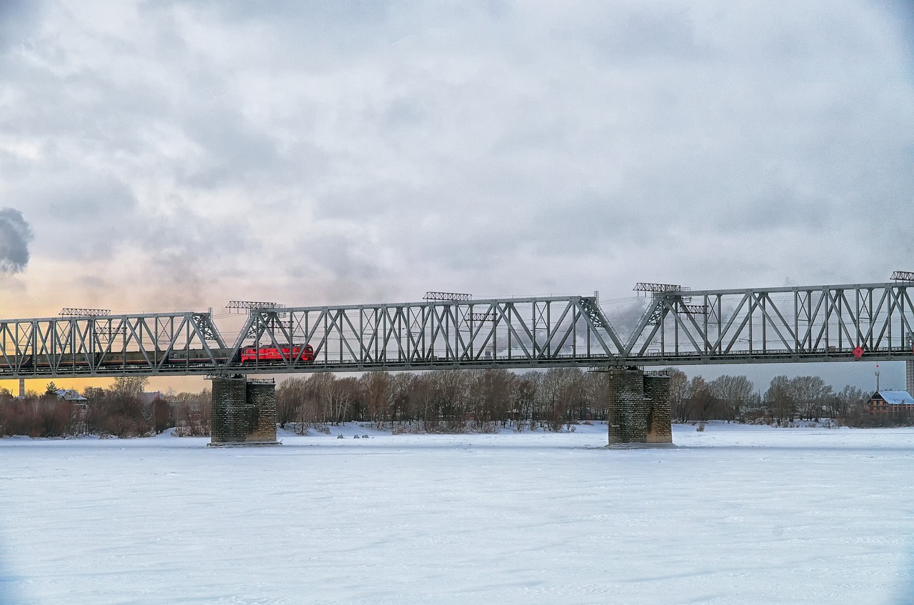 railway bridge winter free photo