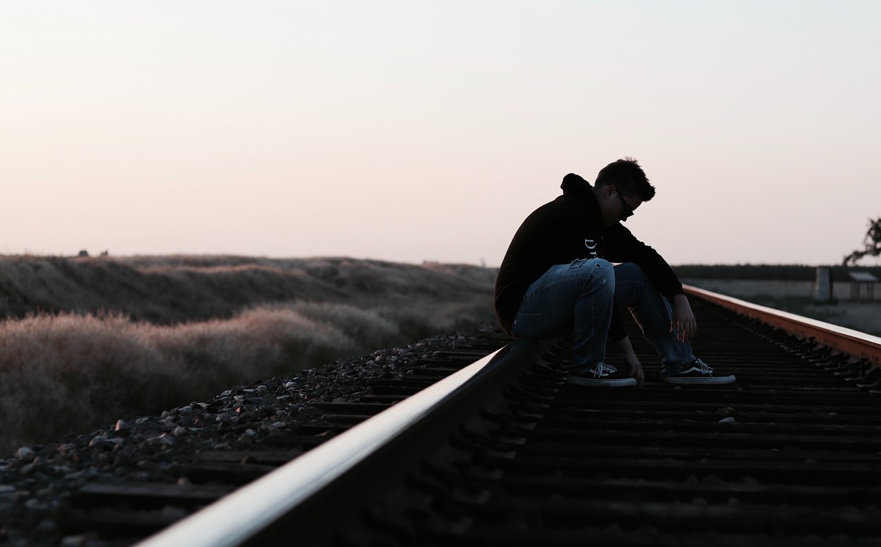 railway track outdoor free photo