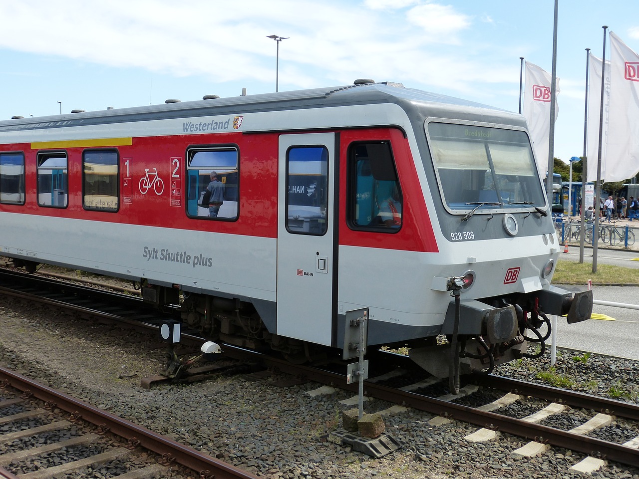 railway  railway station  locomotive free photo