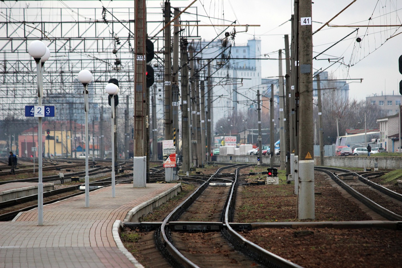 railway  station  platform free photo