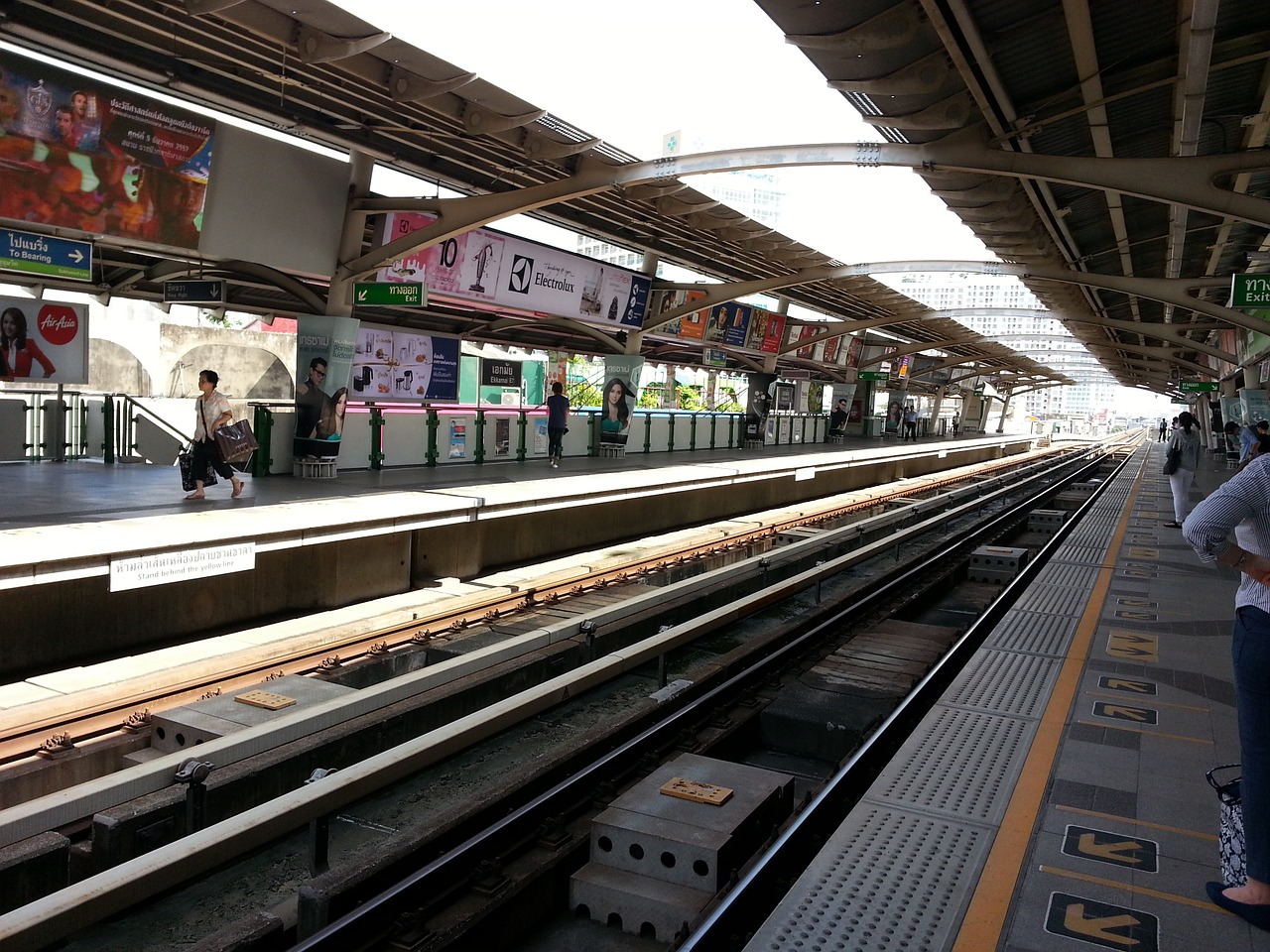 railway station bts platform free photo