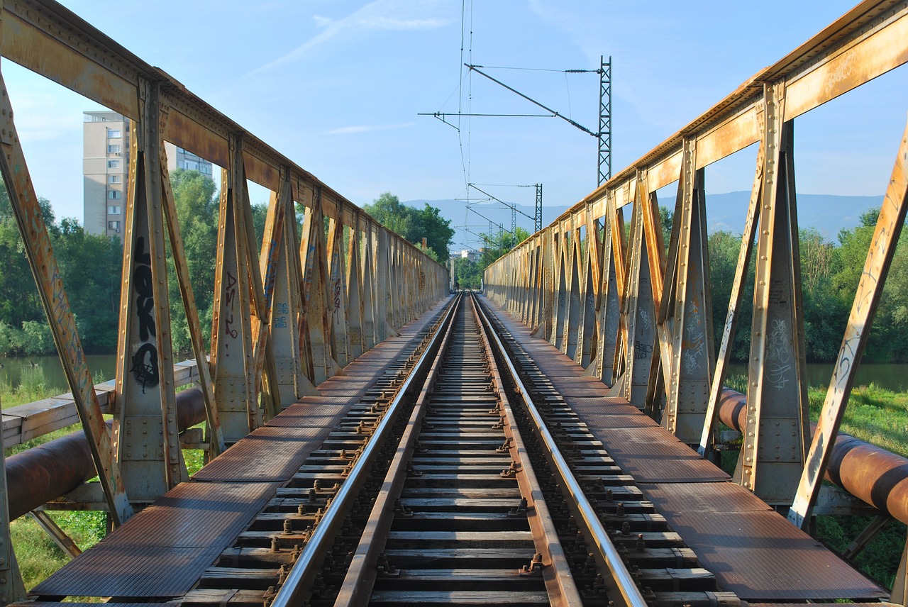 railway bridge dangerous metal free photo