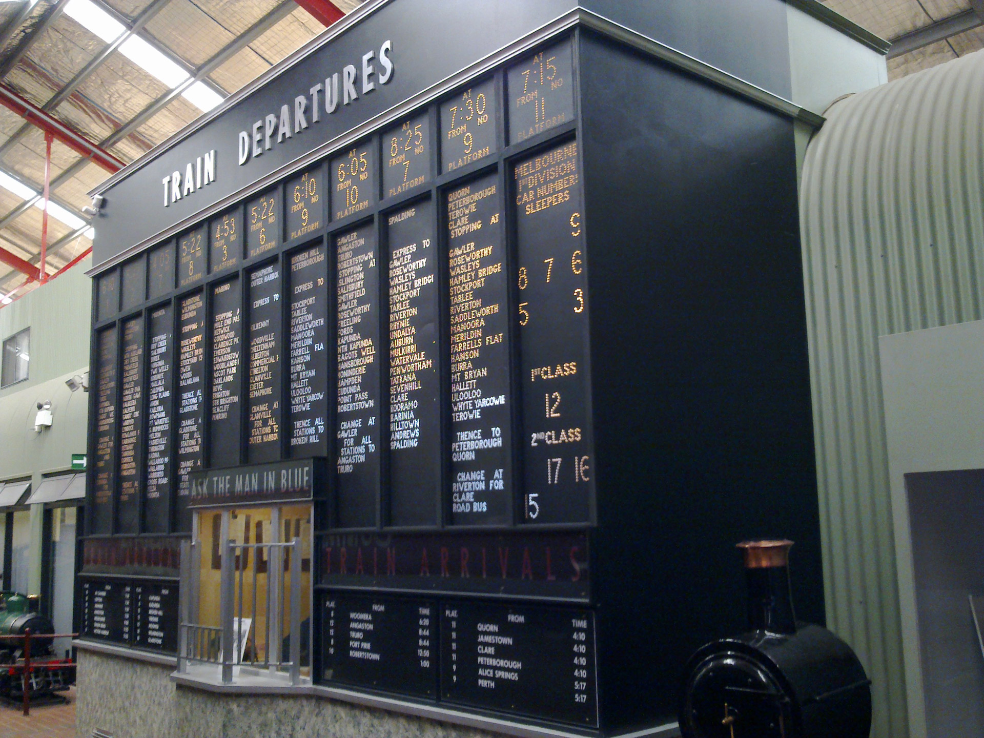 platform timetables trains free photo