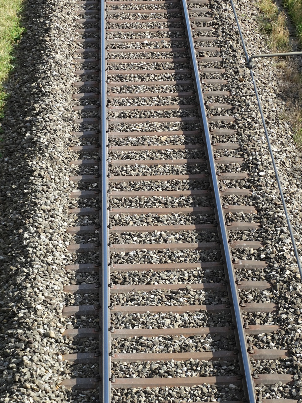 railway line gleise track bed free photo
