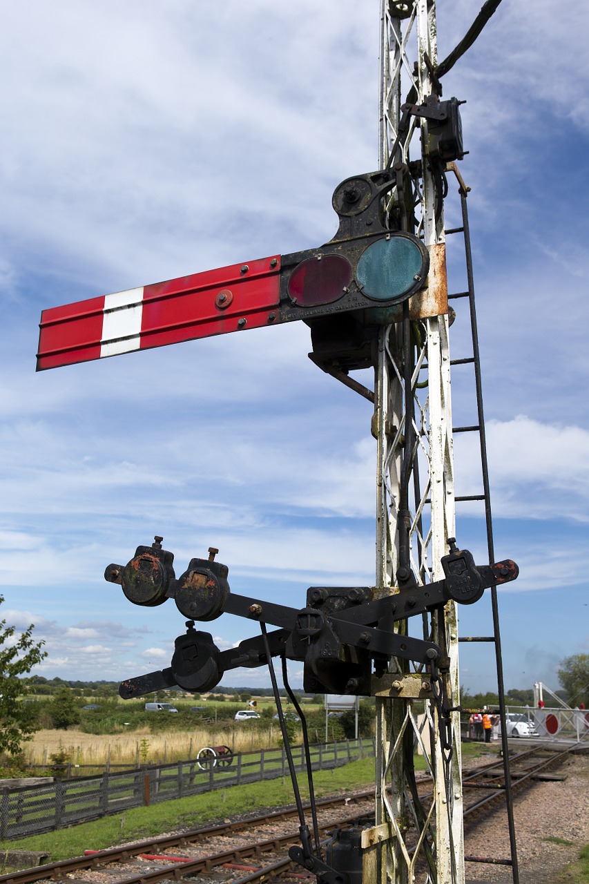 railway semaphore signal kent east sussex railway northiam station free photo